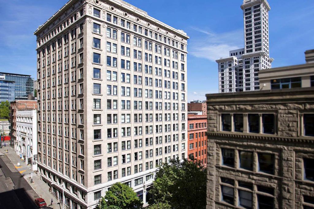 courtyard-marriott-pioneer-square - Exterior Street View- American Life Inc