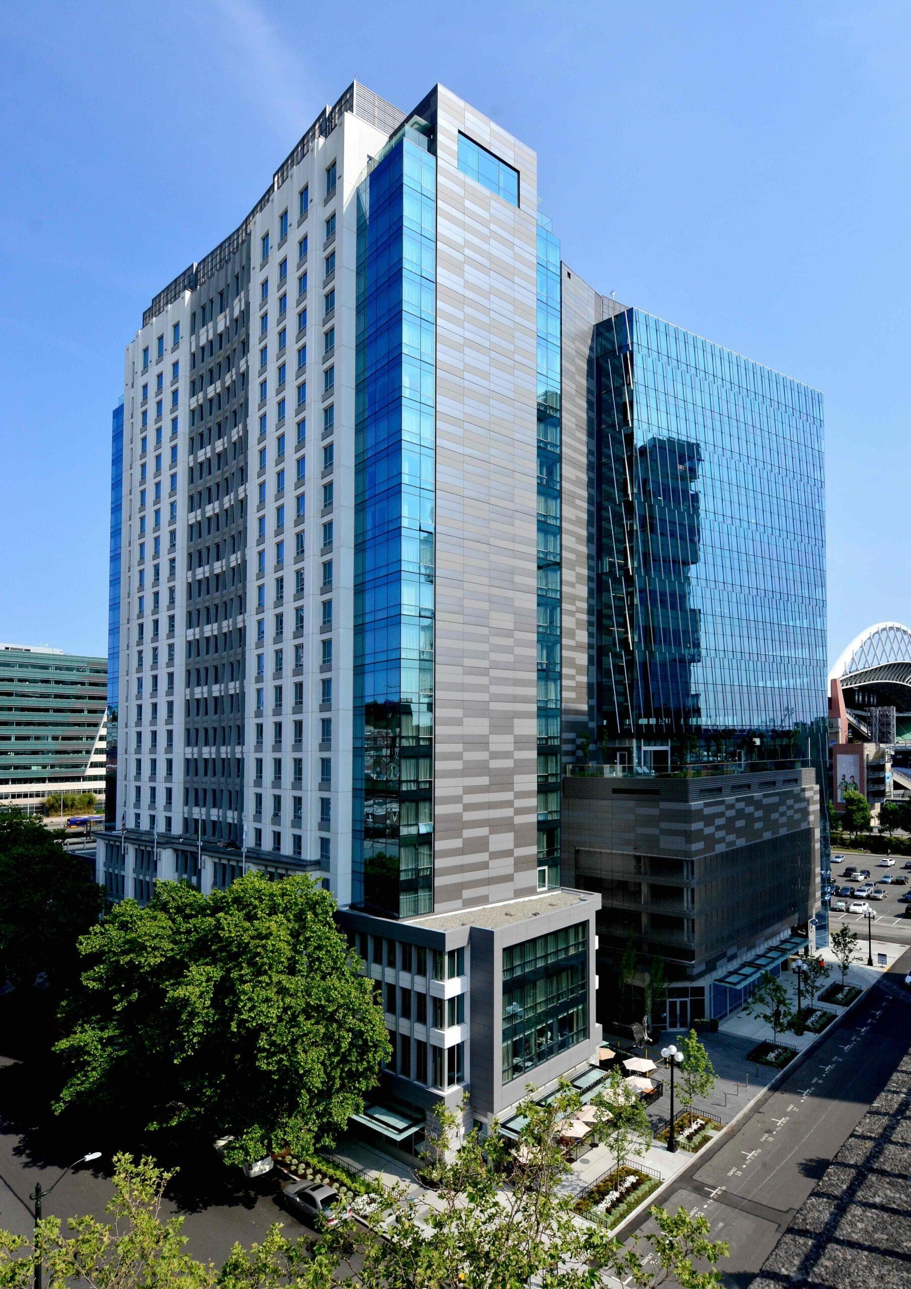 Embassy Suites by Hilton - Exterior